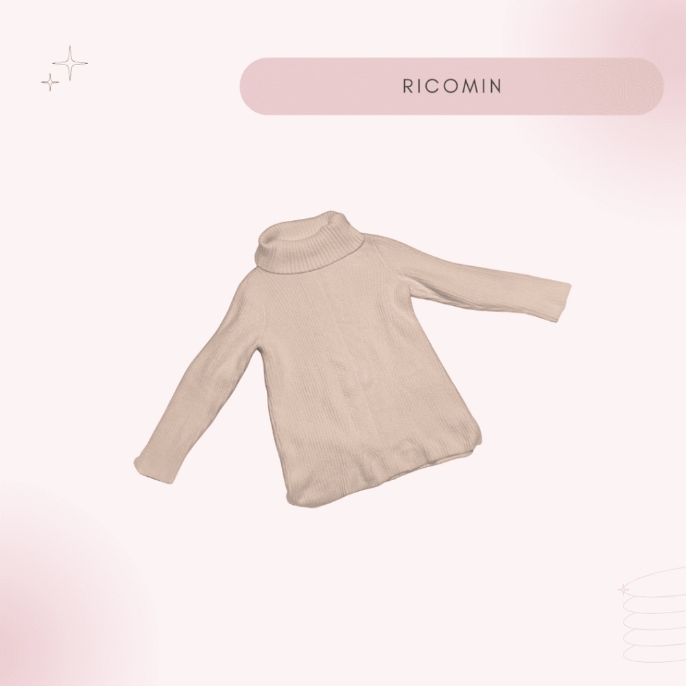 Cream Knit Turtleneck: Classic & Cozy